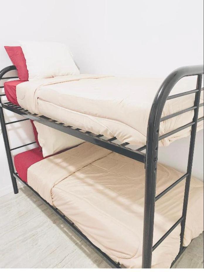 Women Only Rooms - Men Only Rooms - Free Wifi - Coffee Parking - Lockers Miami Exterior foto